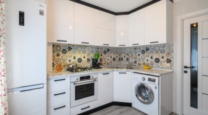 Bucătărie MODERNĂ, de colț, în nuanță - albă Bucătarii moderne