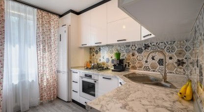 Bucătărie MODERNĂ, de colț, în nuanță - albă Bucătarii moderne